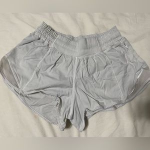 Lululemon white Hotty Hot lined shorts, size 00